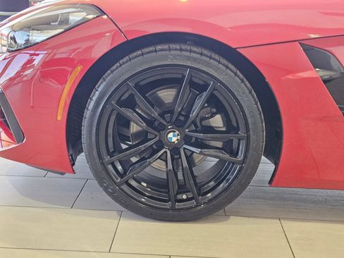 Used 2019 BMW Z4 sDrive30i w/ M Sport Package image 11