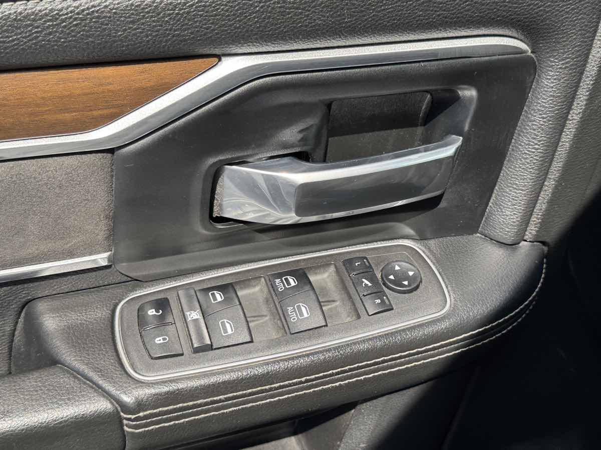Used 2022 RAM 2500 Laramie AWD/4WD image 26