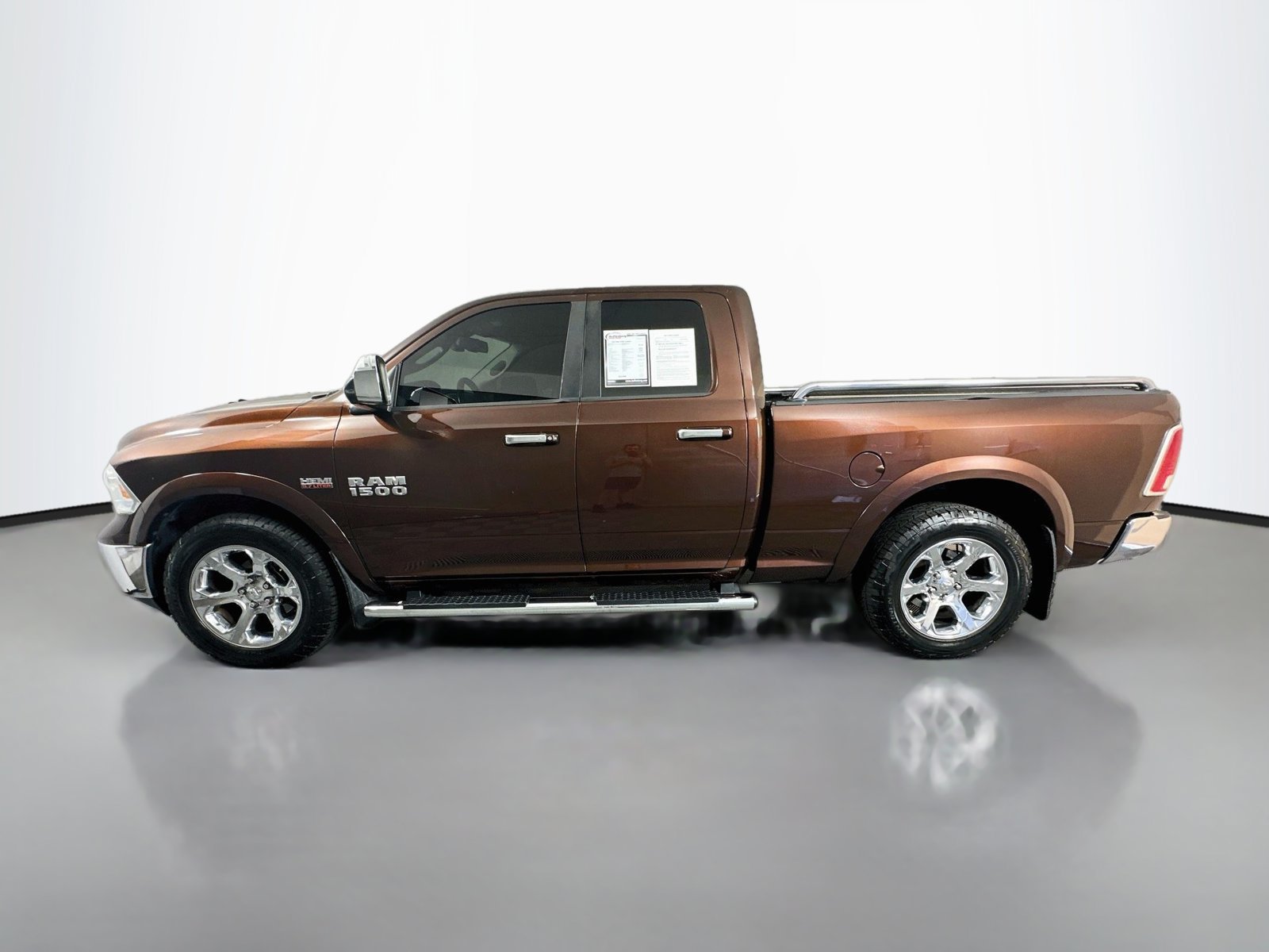 Used 2013 RAM 1500 Laramie w/ Convenience Group AWD/4WD image 4