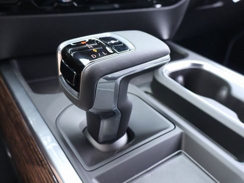 New 2026 GMC Sierra 1500 Elevation image 24