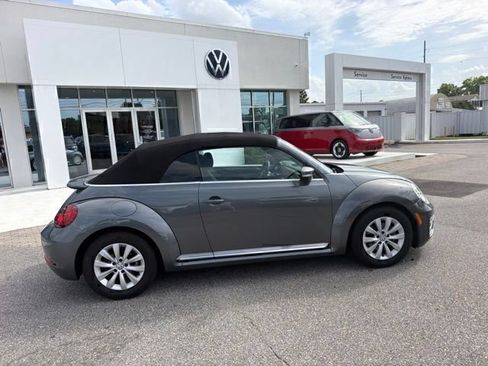 Used 2018 Volkswagen Beetle 2.0T S FWD image 31