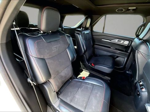 Used 2025 Ford Explorer ST w/ Sun And Sound Package AWD/4WD image 25