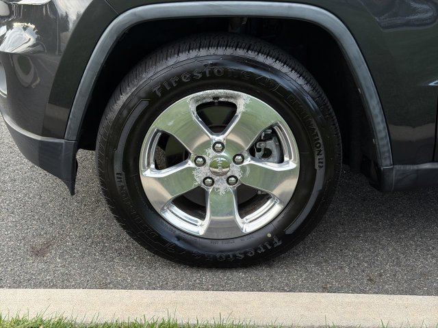 Used 2011 Jeep Grand Cherokee Limited AWD/4WD image 10