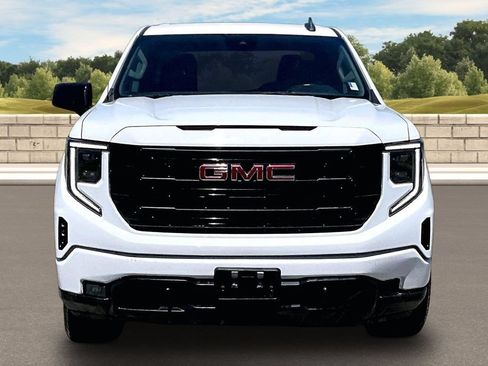 Used 2022 GMC Sierra 1500 Elevation AWD/4WD image 3