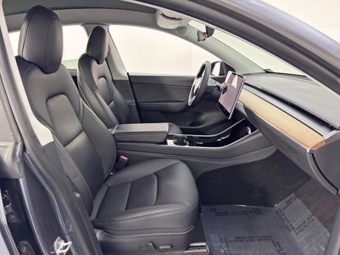 Used 2020 Tesla Model Y Performance image 15