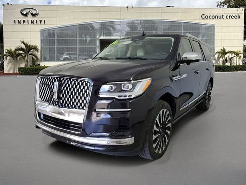 Used 2024 Lincoln Navigator Black Label image 3