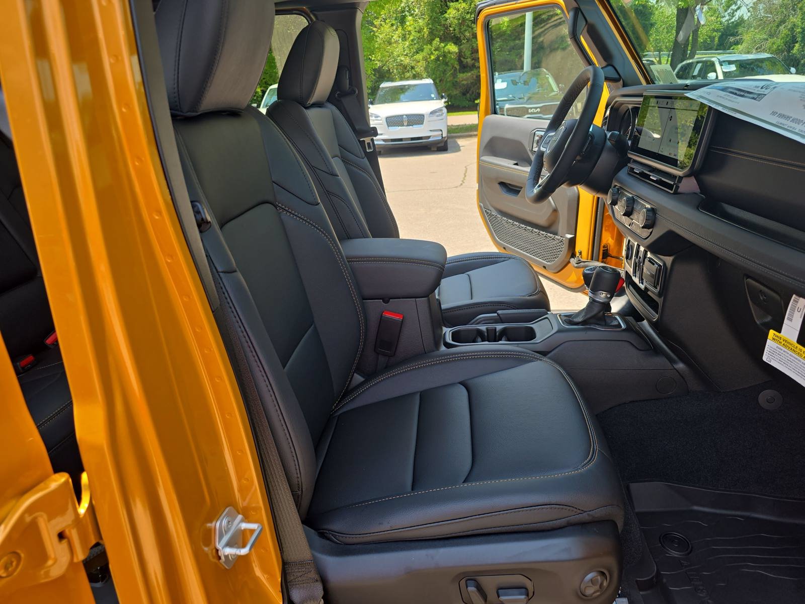 New 2026 Jeep Wrangler Unlimited Sahara AWD/4WD image 10