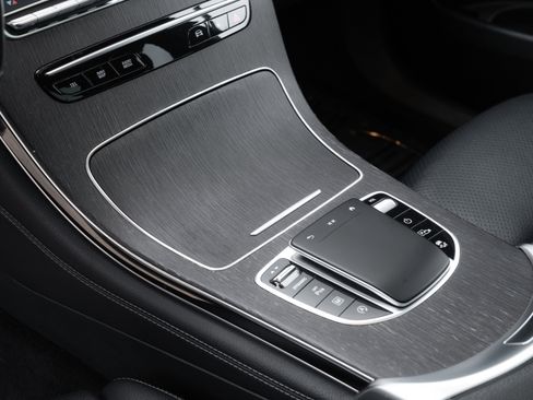 Used 2020 Mercedes-Benz GLC 300 4MATIC image 13