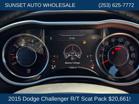 Used 2015 Dodge Challenger R/T Scat Pack w/ Leather Interior Group RWD image 31
