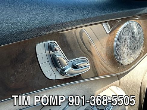 Used 2018 Mercedes-Benz C 300 Sedan image 25