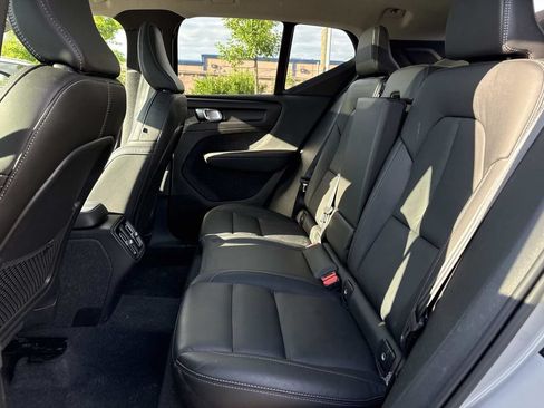 Used 2023 Volvo XC40 B5 Plus w/ Driver Assist Package AWD/4WD image 11