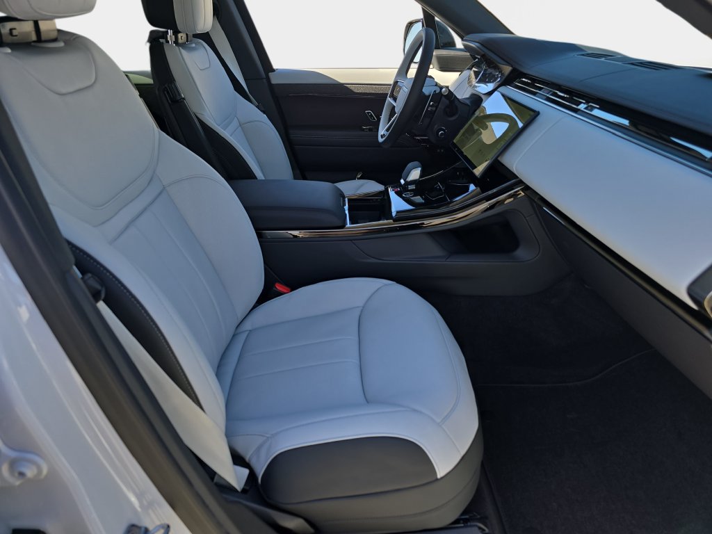 New 2027 Land Rover Range Rover Sport Battersea AWD/4WD image 10