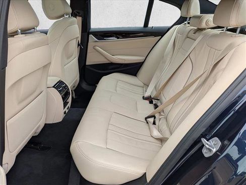 Used 2017 BMW 530i xDrive image 23