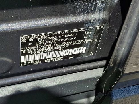 Used 2025 Toyota RAV4 XLE AWD/4WD image 27
