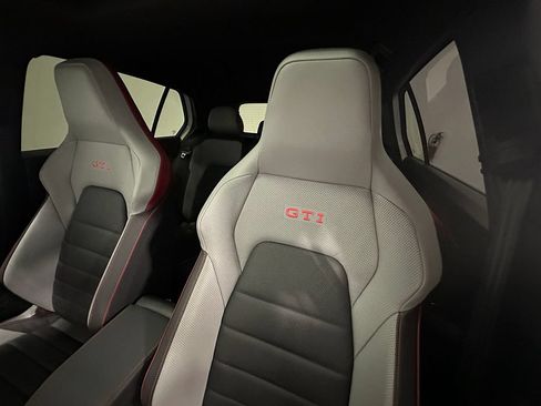 Used 2024 Volkswagen GTI Autobahn FWD image 21