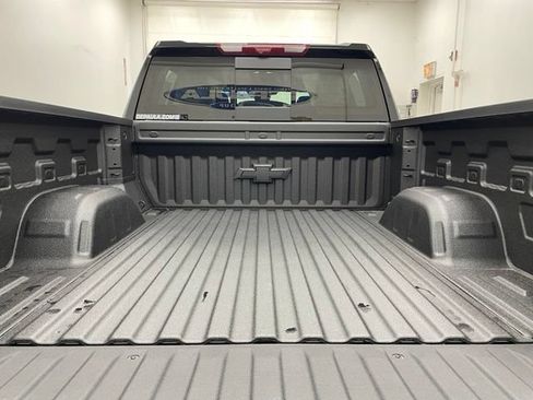 New 2026 Chevrolet Silverado 1500 High Country w/ High Country Premium Package AWD/4WD image 15
