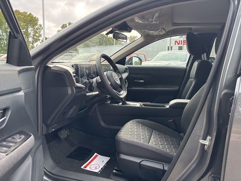 New 2026 Nissan Kicks SV w/ SV Premium Package image 14