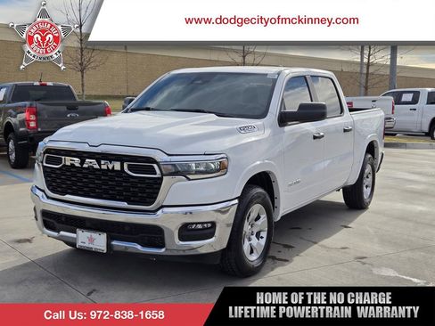 Used 2025 RAM 1500 Lone Star image 1