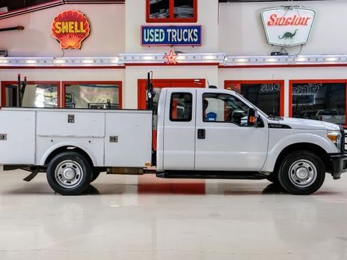 Used 2012 Ford F350 XL w/ PWR Equipment Group image 9