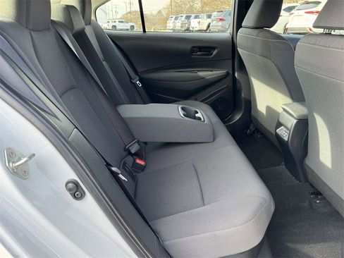 Used 2025 Toyota Corolla LE image 14