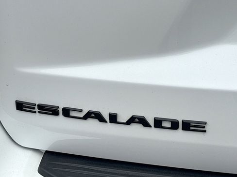 Used 2023 Cadillac Escalade ESV Sport Platinum w/ LPO, ONYX Package image 11