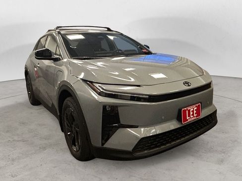 New 2026 Toyota C-HR AWD/4WD image 7