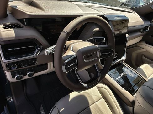 New 2026 GMC Yukon Denali w/ Sun & Power Step Package image 16