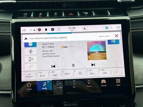 Used 2024 Jeep Grand Cherokee Limited image 32