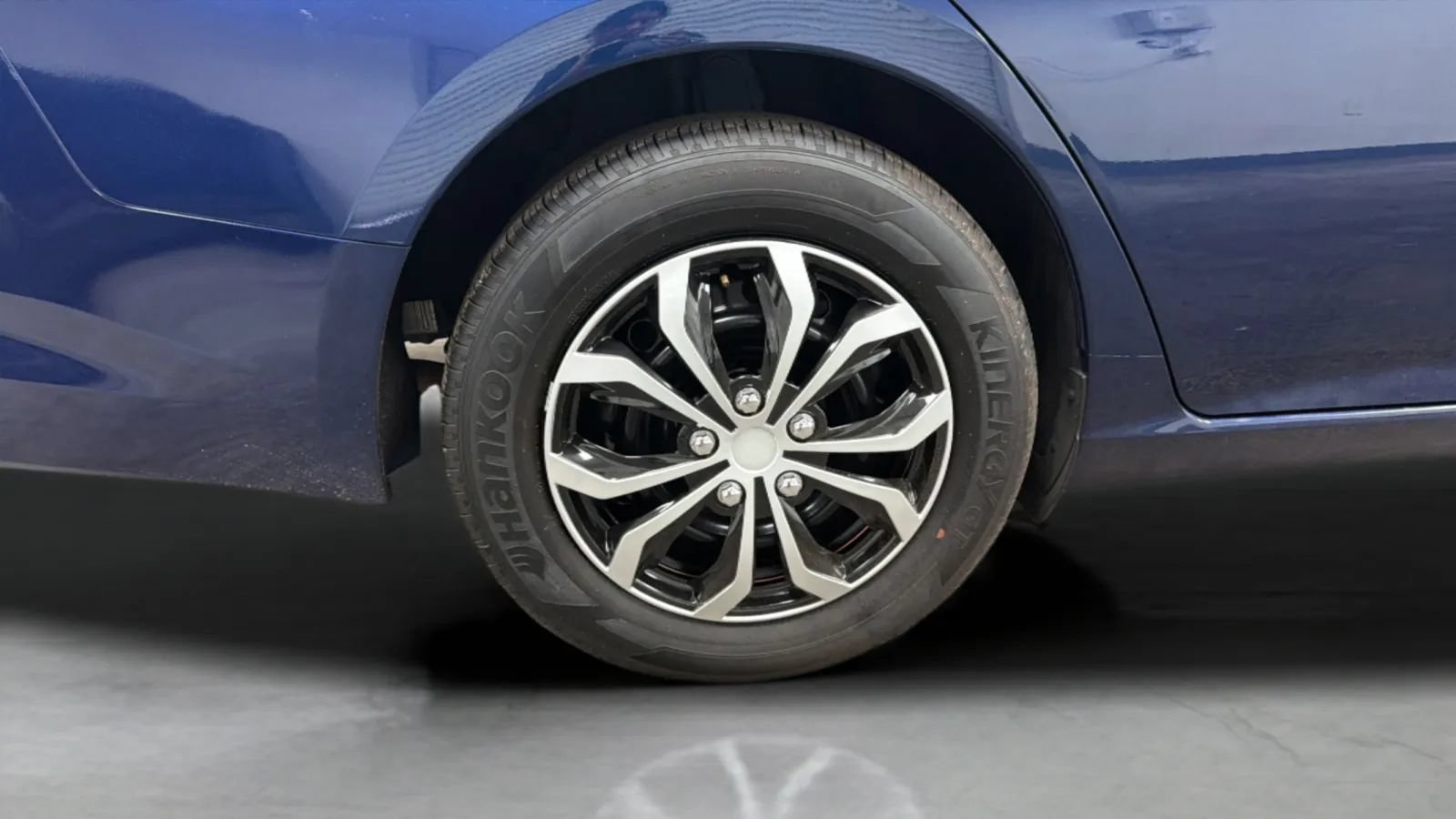 Used 2024 Nissan Altima 2.5 S FWD image 26