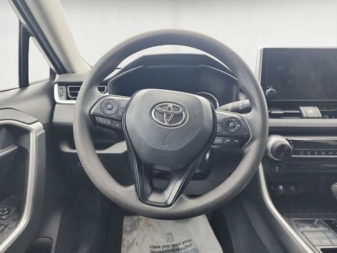 Used 2023 Toyota RAV4 LE image 12