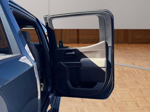 Used 2022 Chevrolet Silverado 1500 LTZ image 13