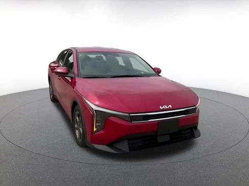 Used 2025 Kia K4 FWD image 8