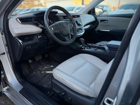 Used 2015 Toyota Avalon XLE FWD image 2