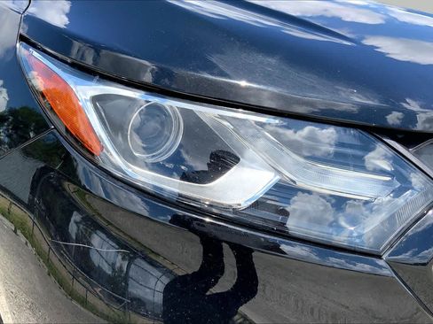 Used 2019 Chevrolet Equinox LS w/ LS Convenience Package FWD image 27