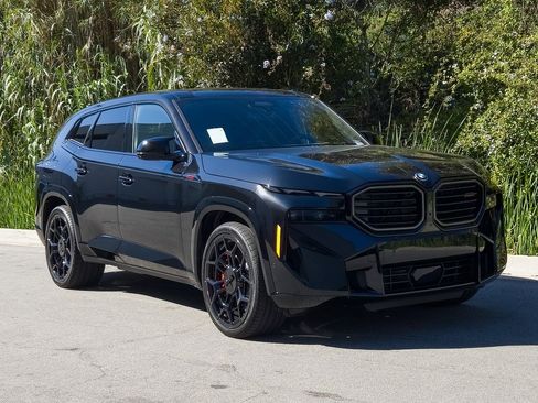 New 2026 BMW XM Label Red image 2