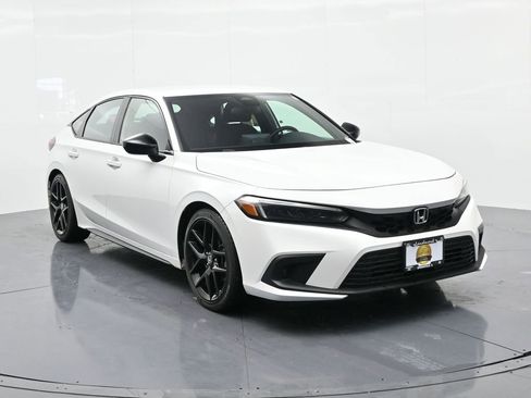 Used 2022 Honda Civic Sport image 4