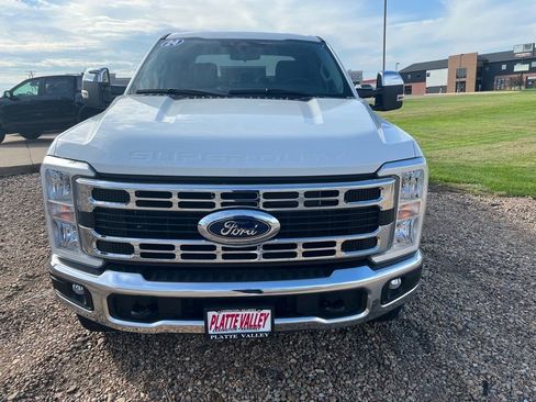 Used 2024 Ford F250 XL image 5