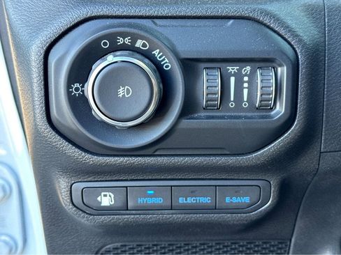 Certified 2022 Jeep Wrangler Unlimited Sahara image 15