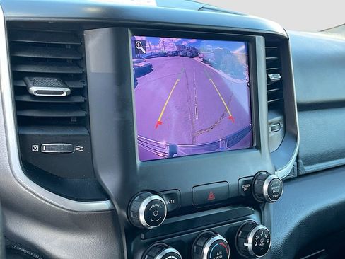 Used 2019 RAM 1500 Big Horn AWD/4WD image 14