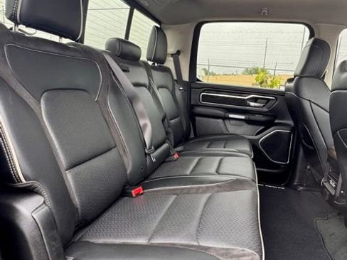 Used 2022 RAM 1500 Laramie AWD/4WD image 15