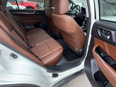 Used 2017 Subaru Outback 2.5i Touring image 22