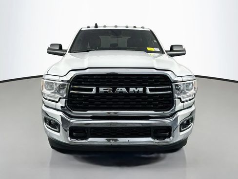 Used 2022 RAM 3500 Big Horn AWD/4WD image 2