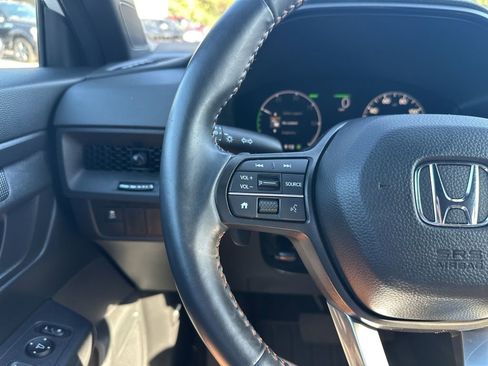 Used 2024 Honda CR-V Sport image 18