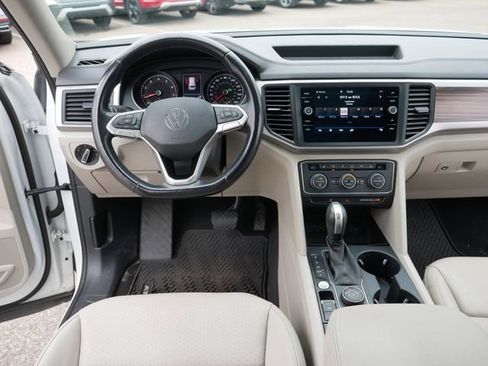Used 2021 Volkswagen Atlas SE w/ Panoramic Sunroof Package image 22