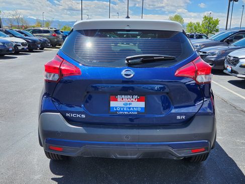 Used 2019 Nissan Kicks SR w/ SR Premium Package FWD image 12