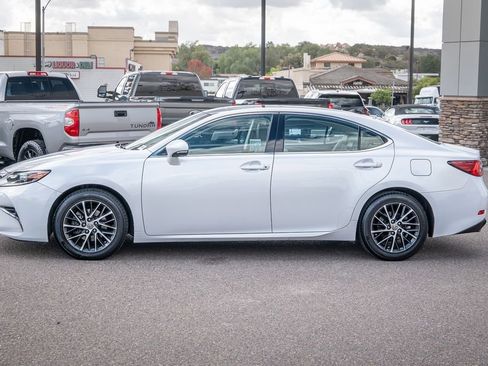 Used 2017 Lexus ES 350 image 10