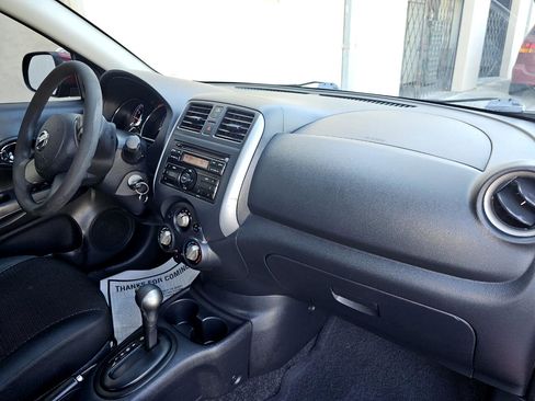 Used 2013 Nissan Versa SV image 29