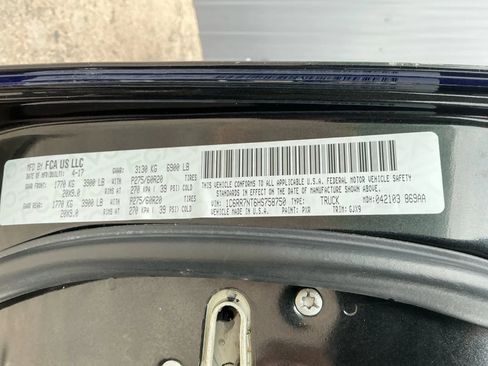 Used 2017 RAM 1500 Laramie w/ Convenience Group image 38