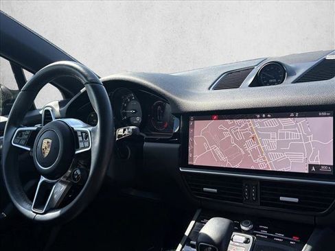 Used 2020 Porsche Cayenne E-Hybrid Coupe AWD/4WD image 24