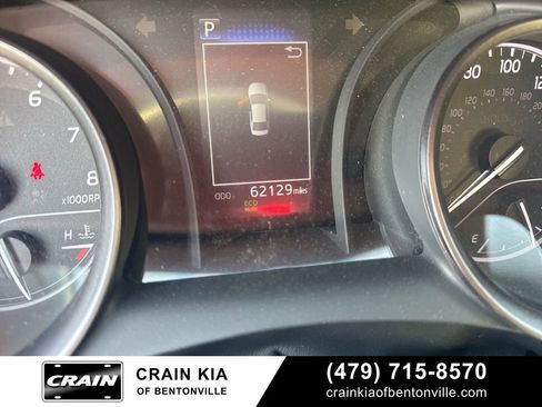 Used 2022 Toyota Camry SE image 28